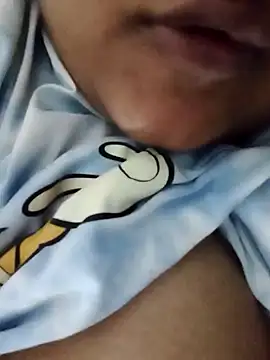 Snapshot of smile_pretty chatting on December 18, 5:21 pm smile pretty online show from December 18, 5:21 pm