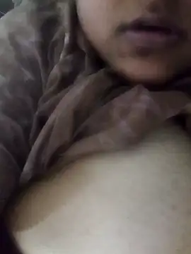 Snapshot of smile_pretty chatting on January 8, 7:56 pm smile pretty online show from January 8, 7:56 pm