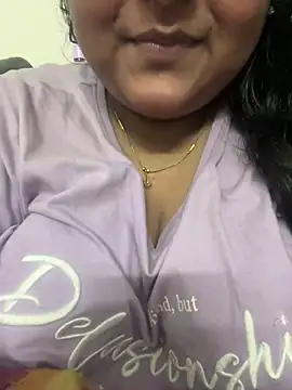 Snapshot of smile_pretty chatting on January 16, 2:09 am smile pretty online show from January 16, 2:09 am