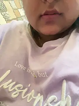 Snapshot of smile_pretty chatting on February 27, 5:45 am smile pretty online show from February 27, 5:45 am