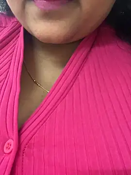 smile pretty online show from April 1, 4:37 pm