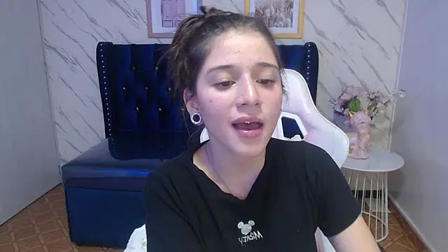  Emily v online show from December 31, 5:00 am