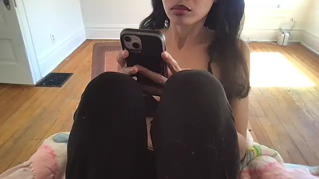 loveofbea online show from March 11, 6:58 pm