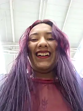 Snapshot of Blushing_Katy chatting on December 1, 11:58 pm Blushing Katy online show from December 1, 11:58 pm