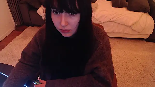 Lynylou online show from February 20, 6:17 am