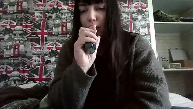 Lynylou online show from November 21, 11:53 am