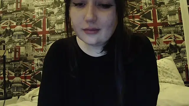 Lynylou online show from March 25, 8:48 pm