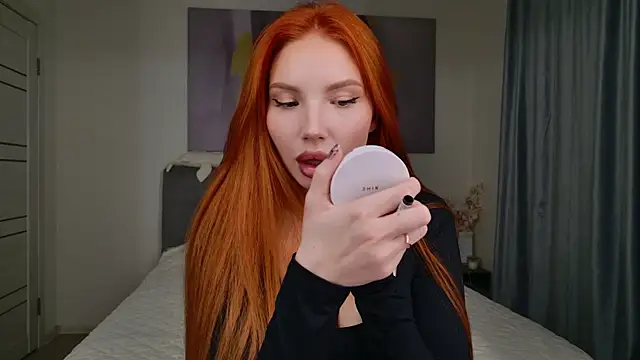 JudyWalkerr online show from September 23, 2:20 pm