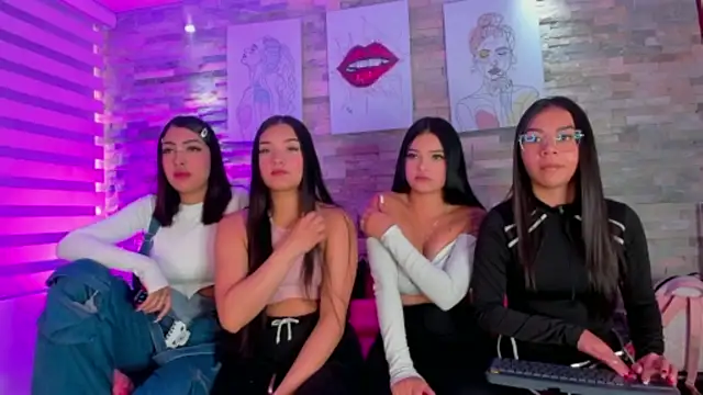 Snapshot of kendall_as chatting on December 4, 5:00 pm kendall as online show from December 4, 5:00 pm