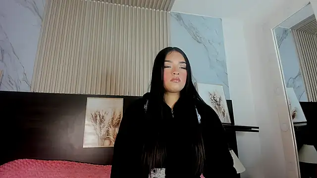 Snapshot of kendall_as chatting on February 26, 2:36 pm kendall as online show from February 26, 2:36 pm