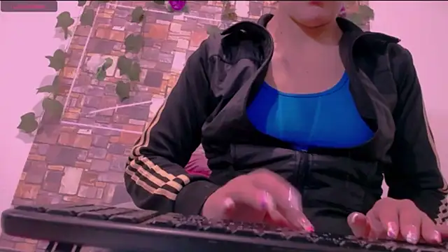 CrazyRousex online show from October 9, 4:16 pm