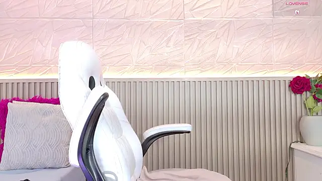 paula  cruzz online show from February 12, 8:37 pm