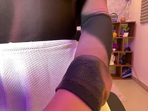 MidnightFlame online show from February 5, 8:14 pm