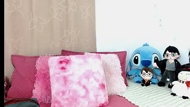 kendallsweet7 online show from March 2, 4:53 pm