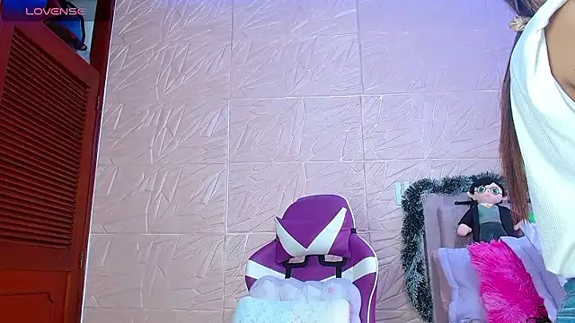 kendallsweet7 online show from January 16, 7:18 pm