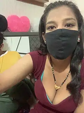 Snapshot of hottiess69 chatting on December 4, 5:00 pm hottiess69 online show from December 4, 5:00 pm