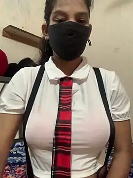 Snapshot of hottiess69 chatting on September 19, 5:31 am hottiess69 online show from September 19, 5:31 am