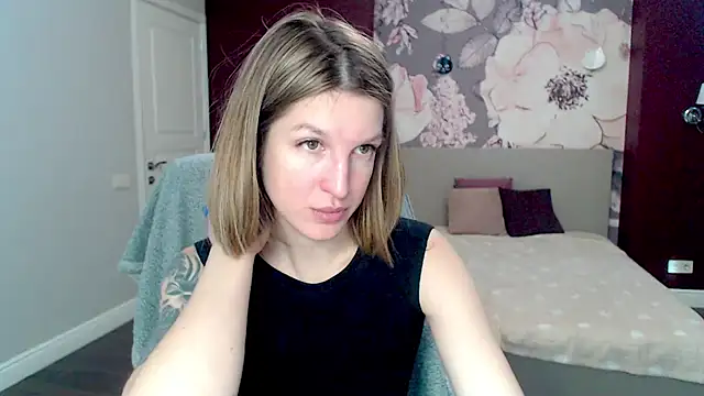 EmilyWalkeri online show from January 15, 7:48 am