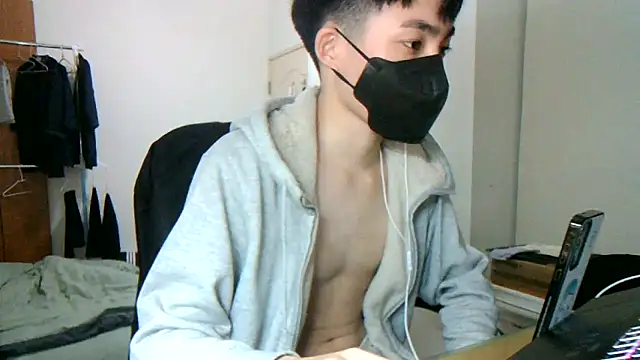 Snapshot of max5388 chatting on February 9, 4:29 pm max5388 online show from February 9, 4:29 pm