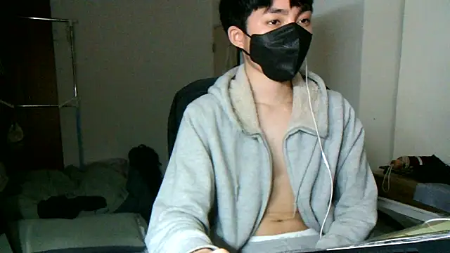 Snapshot of max5388 chatting on March 17, 4:43 pm max5388 online show from March 17, 4:43 pm