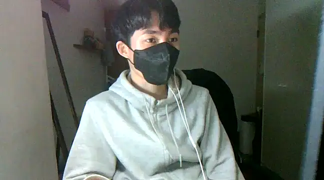 Snapshot of max5388 chatting on March 21, 5:45 pm max5388 online show from March 21, 5:45 pm