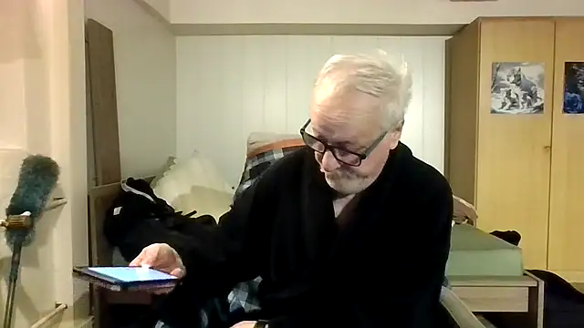 Sammy1660 online show from October 31, 5:30 am