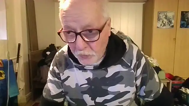 Snapshot of Sammy1660 chatting on February 25, 4:49 pm Sammy1660 online show from February 25, 4:49 pm