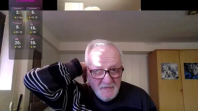 Snapshot of Sammy1660 chatting on March 1, 3:25 pm Sammy1660 online show from March 1, 3:25 pm