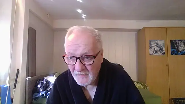 Snapshot of Sammy1660 chatting on March 2, 11:17 am Sammy1660 online show from March 2, 11:17 am