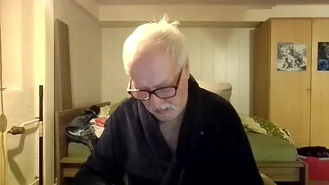 Snapshot of Sammy1660 chatting on March 23, 8:57 pm Sammy1660 online show from March 23, 8:57 pm