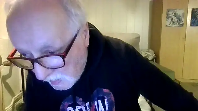 Snapshot of Sammy1660 chatting on March 28, 10:20 pm Sammy1660 online show from March 28, 10:20 pm