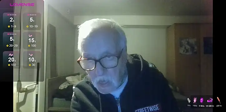 Snapshot of Sammy1660 chatting on March 30, 2:45 am Sammy1660 online show from March 30, 2:45 am