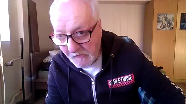 Snapshot of Sammy1660 chatting on March 30, 4:41 pm Sammy1660 online show from March 30, 4:41 pm
