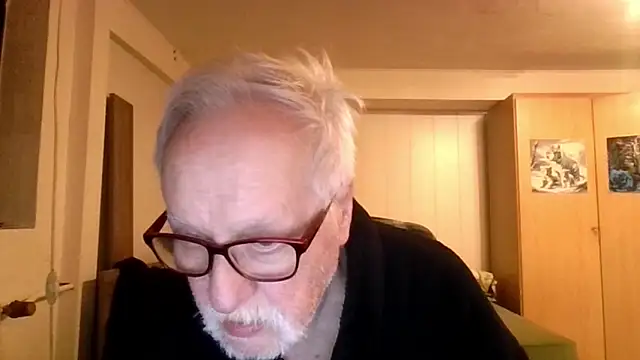 Snapshot of Sammy1660 chatting on May 8, 2:17 am Sammy1660 online show from May 8, 2:17 am