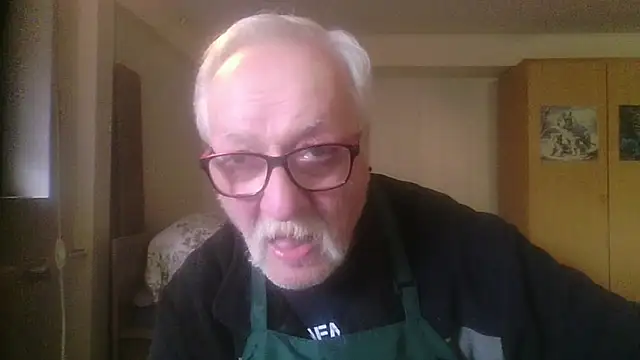 Snapshot of Sammy1660 chatting on May 14, 2:57 pm Sammy1660 online show from May 14, 2:57 pm