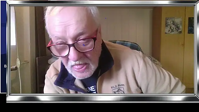Snapshot of Sammy1660 chatting on May 19, 3:40 pm Sammy1660 online show from May 19, 3:40 pm