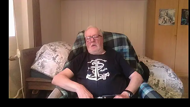 Snapshot of Sammy1660 chatting on May 26, 12:01 pm Sammy1660 online show from May 26, 12:01 pm