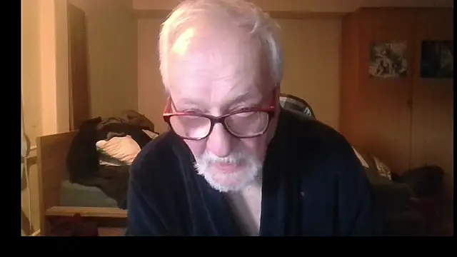 Snapshot of Sammy1660 chatting on June 6, 4:17 am Sammy1660 online show from June 6, 4:17 am