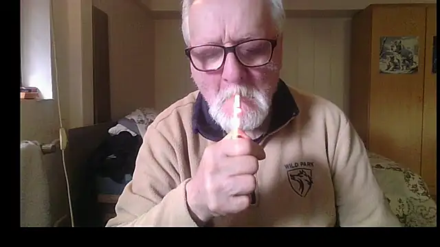 Snapshot of Sammy1660 chatting on June 17, 11:01 am Sammy1660 online show from June 17, 11:01 am