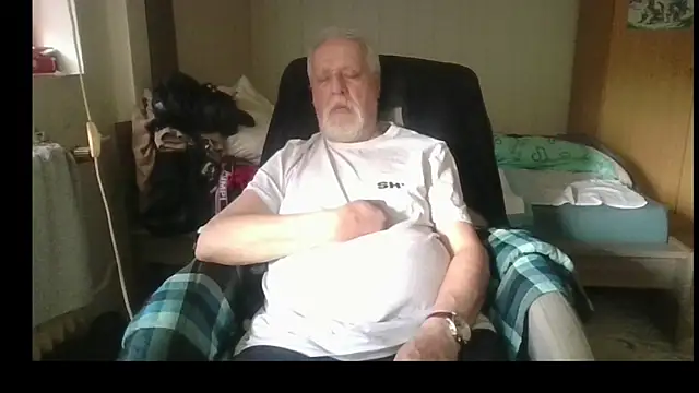 Snapshot of Sammy1660 chatting on June 21, 4:42 pm Sammy1660 online show from June 21, 4:42 pm