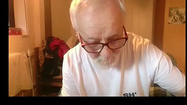 Snapshot of Sammy1660 chatting on June 23, 4:43 am Sammy1660 online show from June 23, 4:43 am