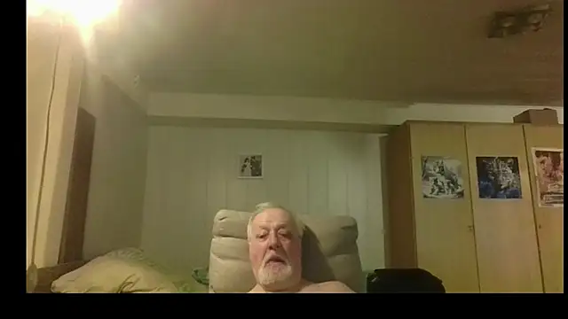 Snapshot of Sammy1660 chatting on July 13, 9:28 pm Sammy1660 online show from July 13, 9:28 pm