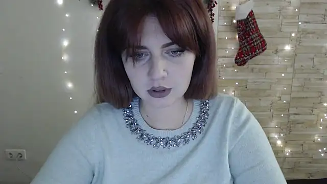 Snapshot of Lizzy_Love chatting on December 16, 7:10 pm Lizzy Love online show from December 16, 7:10 pm