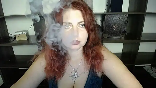 Snapshot of Lizzy_Love chatting on January 26, 2:19 pm Lizzy Love online show from January 26, 2:19 pm