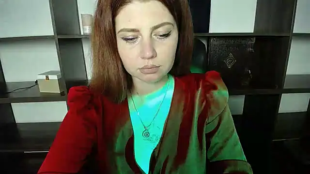 Snapshot of Lizzy_Love chatting on February 15, 4:03 am Lizzy Love online show from February 15, 4:03 am