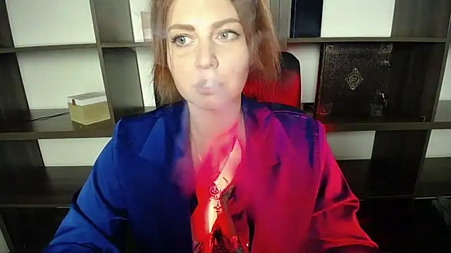 Snapshot of Lizzy_Love chatting on February 15, 5:17 pm Lizzy Love online show from February 15, 5:17 pm