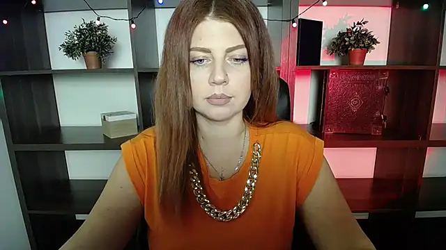 Snapshot of Lizzy_Love chatting on February 28, 8:50 pm Lizzy Love online show from February 28, 8:50 pm