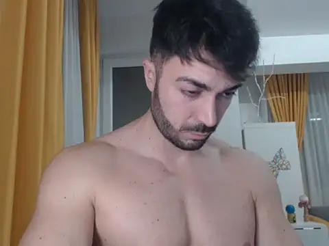 Snapshot of GoldenMark chatting on November 18, 11:15 pm GoldenMark online show from November 18, 11:15 pm