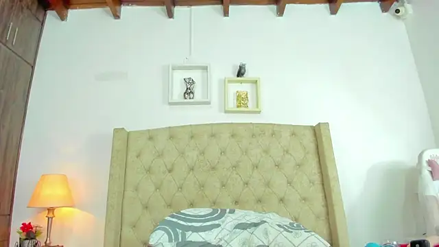 allisson m online show from March 4, 3:15 pm