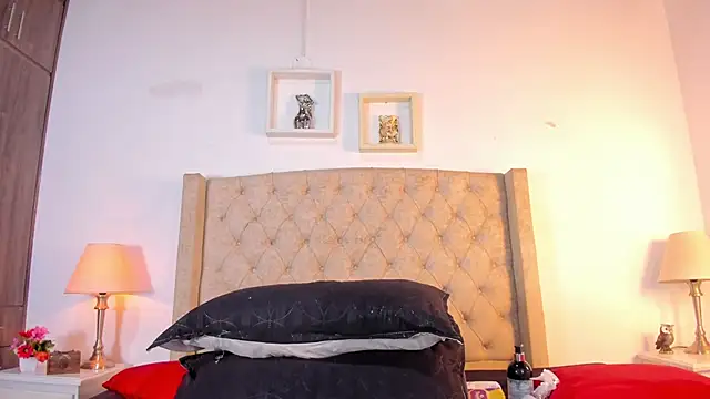 allisson m online show from October 3, 12:13 pm